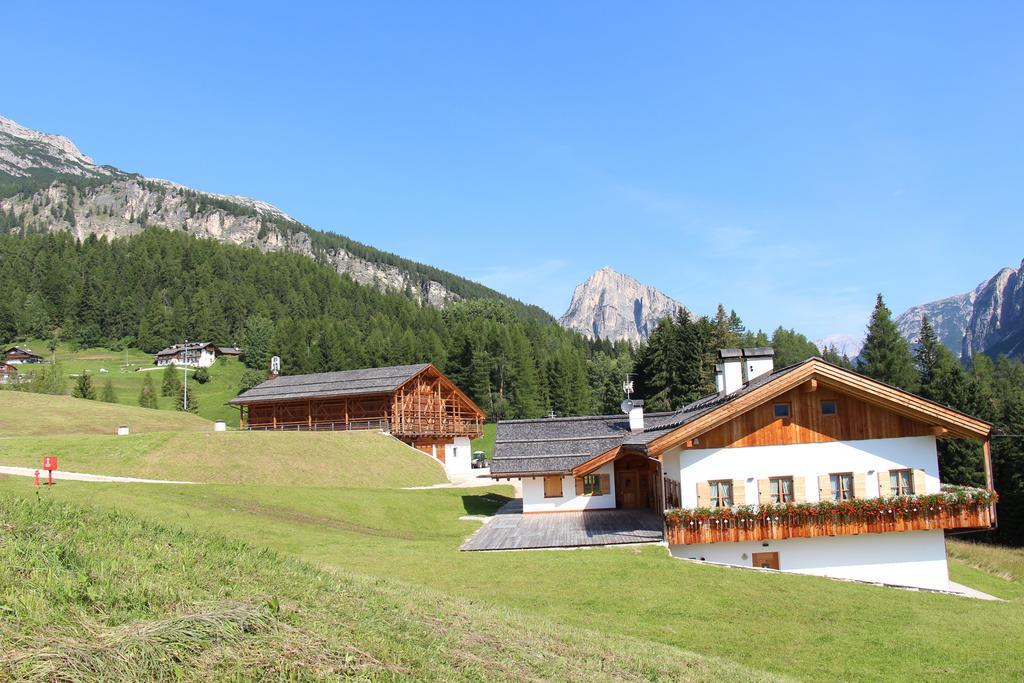 Jaegerhaus Agriturismo Cortina dʼAmpezzo Zewnętrze zdjęcie